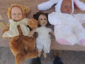 lot 261 image: Dolls- Baby bunnies, bear and freaked
