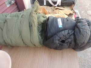 lot 264 image: Sleeping bags x 2