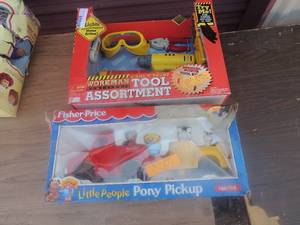 lot 270 image: Kids toys, tools Little people pony pickup