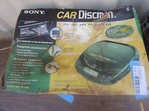 lot 276 image: Sony Car DISCMAN
