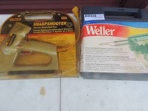 lot 282 image: Weller soldering gun and Stanley electric  stapler nail gun NIP