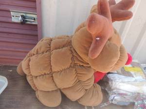 lot 334 image: Puffy Reindeer