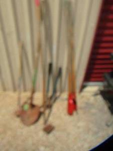 lot 89 image: Yard tools