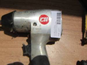 lot 92 image: Campbell Haussfeld 12 impact wrench