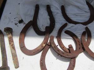 lot 100 image: Horseshoes and railroads pikes