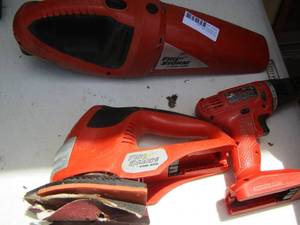 lot 101 image: B&D fire storm sander, drill, vac no batteries