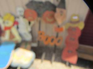 lot 109 image: Wood signs, Halloween snowman and more