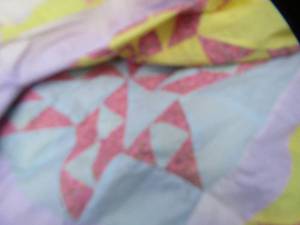lot 9 image: Hunters star quilt top