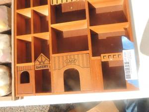 lot 391 image: Wall shelf and shells