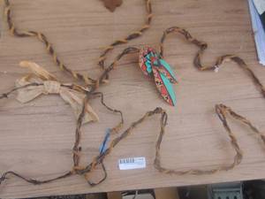 lot 402 image: Wire Texas Pig and bird