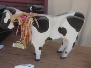 lot 394 image: WOOD HOLSTEIN  COW