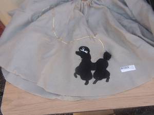 lot 396 image: Poodle skirt