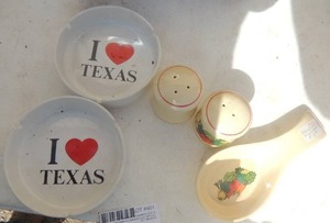 lot 401 image: Salt and pepper shakers, spoon rest I Love TEXAS ashtrays x 3