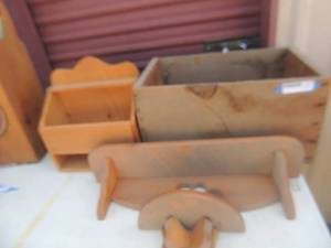 lot 421 image: Wood shelves crate and box