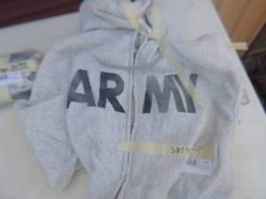 lot 429 image: ARMY med sx sweatshirt