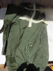 lot 492 image: Military duffel bag