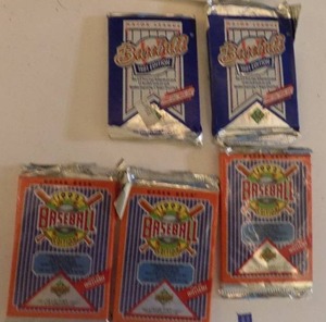 lot 521 image: BASEBALL CARDS -  UPPER DECK  1992  X3   & UPPER DECK 1991   X2