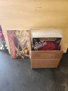lot 91 image: Generous selection of DC Comics - Green Arrow