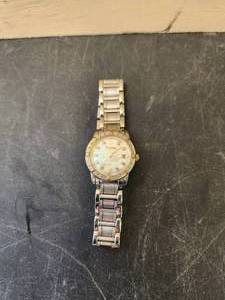 lot 118 image: Bulova ladies watch