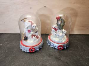 lot 168 image: Coca Cola collectible Polar Bears by the Franklin mint