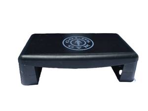 lot 6 image: Golds Gym Step Up