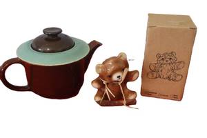 lot 36 image: Redwing Teapot and McCoy Bear - numbered
