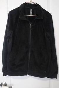 lot 60 image: Womens Soft Jacket by Mountain Hard, XL - non smoker