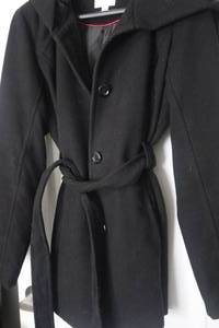 lot 65 image: Womens Winter Coat whood, used, non smoker, Size M