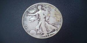 lot 89 image: 1934 Silver Walking Liberty Half Dollar