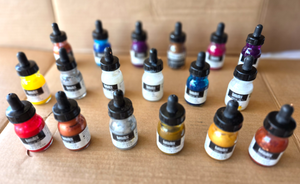 lot 533 image: Liquitex professional acrylic ink, assorted colors, 18 bottles