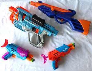 lot 552 image: Nerf guns, No background check required