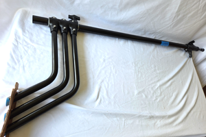 lot 557 image: Avenger Turtle Base C-Stand A2030DCBKIT