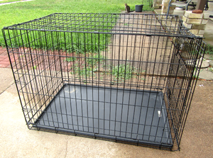lot 584 image: Large dog cage, collapses down for easy storage