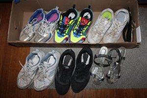 lot 44 image: Womens shoes size 9.510