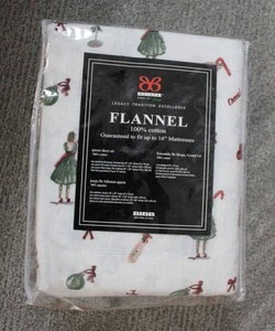 lot 45 image: Flannel sheet set size queen