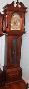 lot 25 image: Grandfather clock