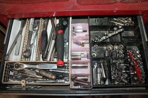 lot 88 image: Tools socket wrenches