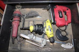 lot 90 image: Tools electric hand saws and screwdriver