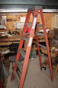 lot 102 image: Keller 6 Ft. ladder