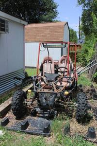 Dune buggy with over head LED lights (extra parts shown in lot 265)