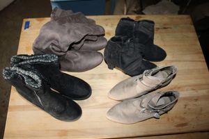 lot 119 image: Womens boots size 910