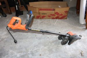 lot 146 image: Black & Decker edging machine