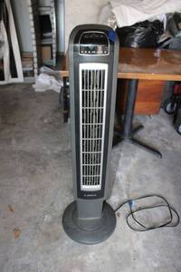 lot 159 image: Lasko tower fan