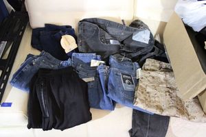 lot 173 image: Womens jeans and pants (several still with tags)