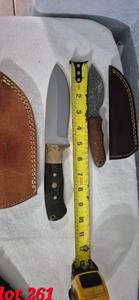 lot 261 image: Fixed blade knives