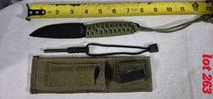 lot 263 image: Paracord hunting knife with fire starter