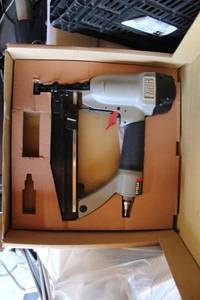 lot 200 image: Porter Cable finish nailer