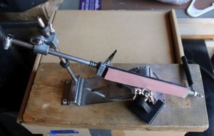 lot 201 image: Home made knife sharpener