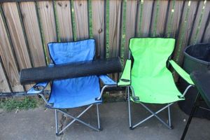 lot 225 image: Folding yard chairs
