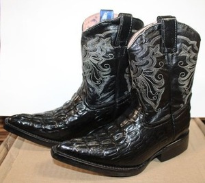 lot 8 image: NEW Kids Herrera black crocodile boots, size 7.5